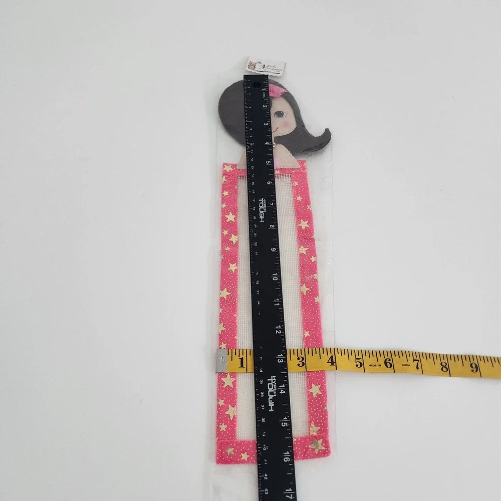Marta Mendonça Handmade Felt Girl Earring‎ Organizer Pink Star Mesh Wall Hanging